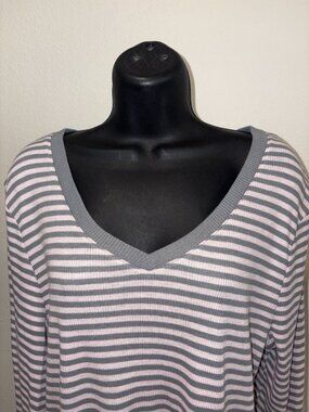 NOBO Blouse Top  Women XXL 19 Gray Pink Striped Round Neck Long Sleeve Pullover